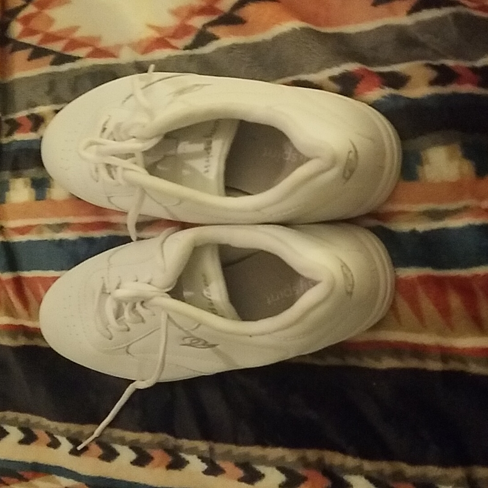 💙 2/$20 Easy Spirit Tennis Shoes